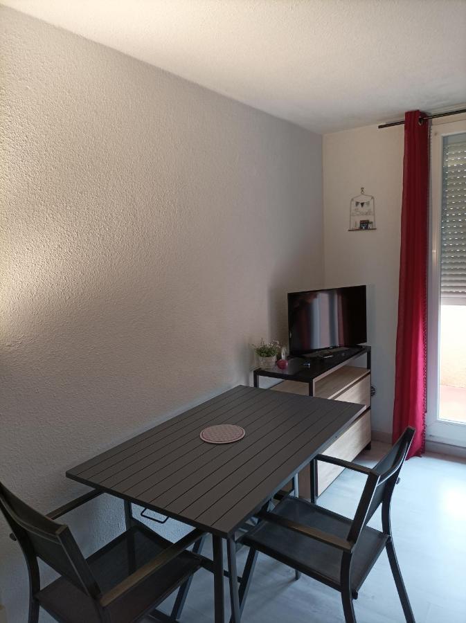 Lara 2 - T2 Balcon Piscine Lit Double & Clic-Clac Parking Pres Du Centre-Port Et Ile Loisirs Агд Экстерьер фото